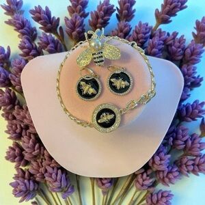 4 pieces NWOT Bee earrings, bracelet and brooch. Beautiful